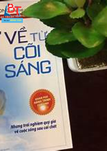 TRỞ VỀ TỪ CÕI SÁNG